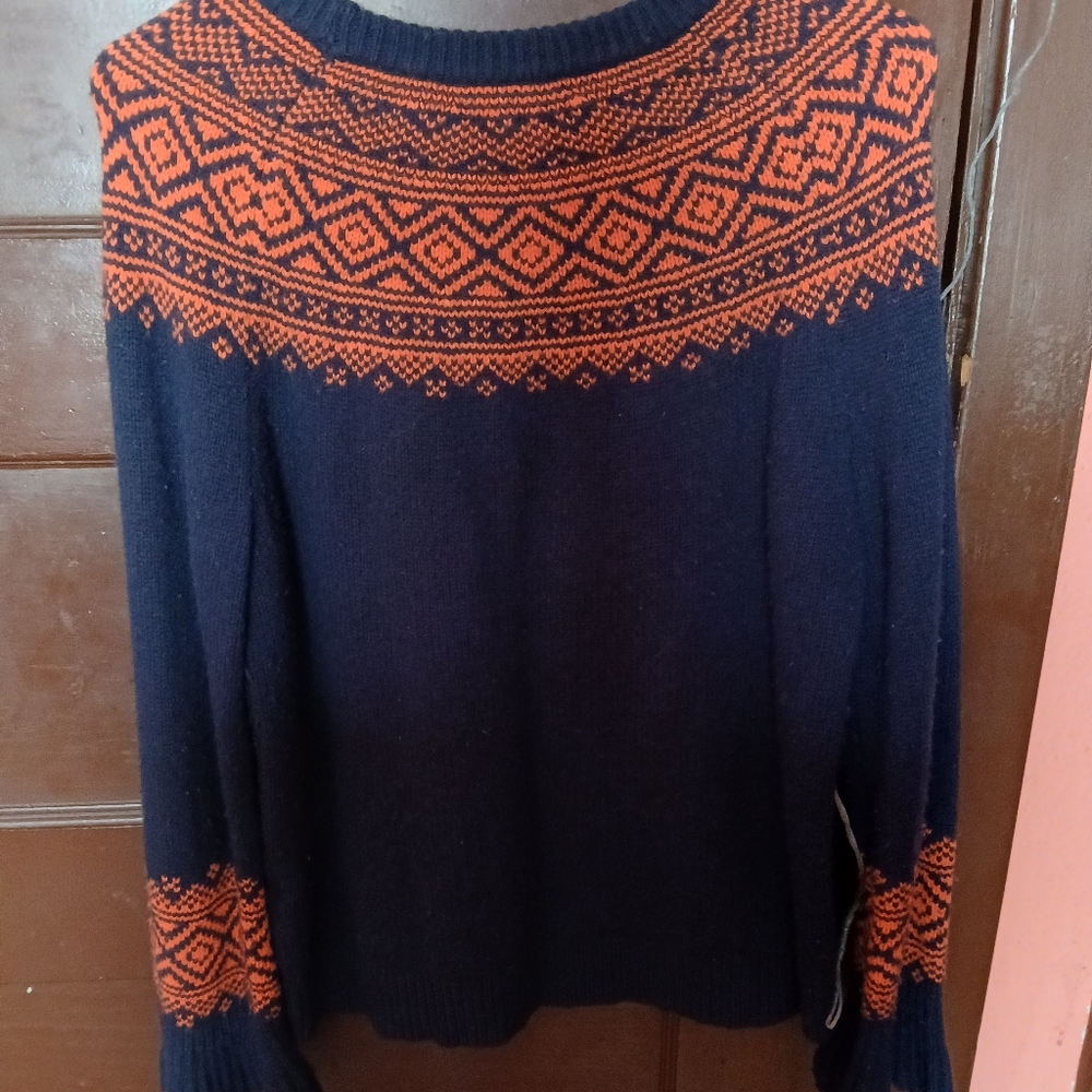 Sweater - Picture 12 of 14